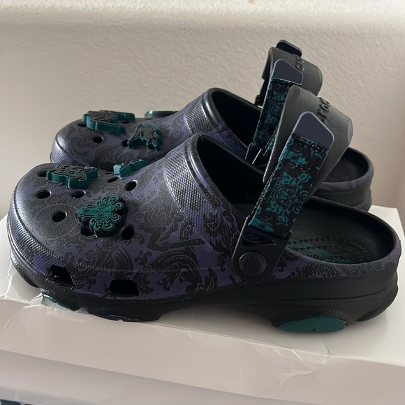 Haunted Mansion CROCS 8 NEW wo tags - Picture 2 of 7